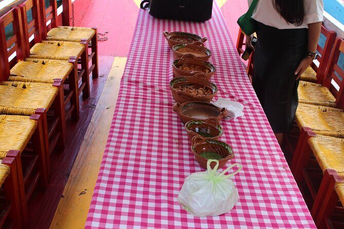 Riding Boats + Tacos+ Frida Kahlo's neighborhood (private tour) - Practical Considerations