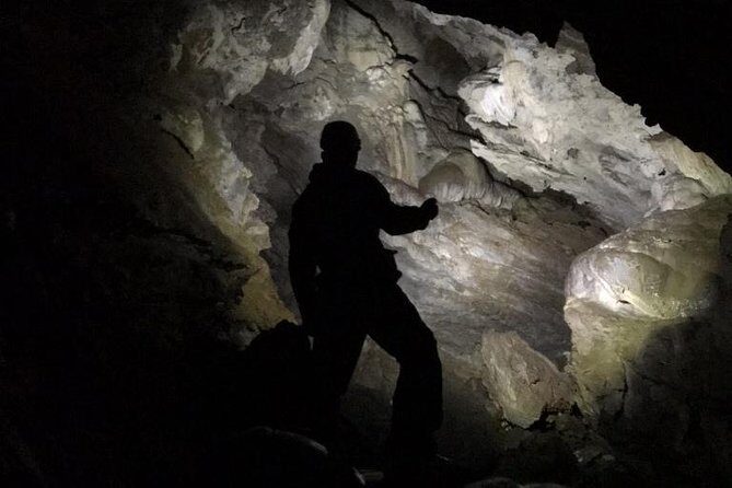 Riverbend Cave Explorer - The Path and the Experience