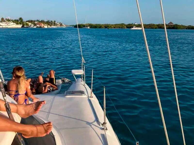 Riviera Maya: Full Day Private Catamaran to Isla Mujeres