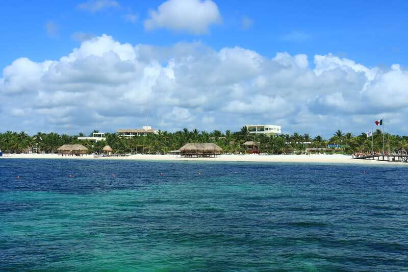 Riviera Maya: Speed Boat Tour & Beach Club Access