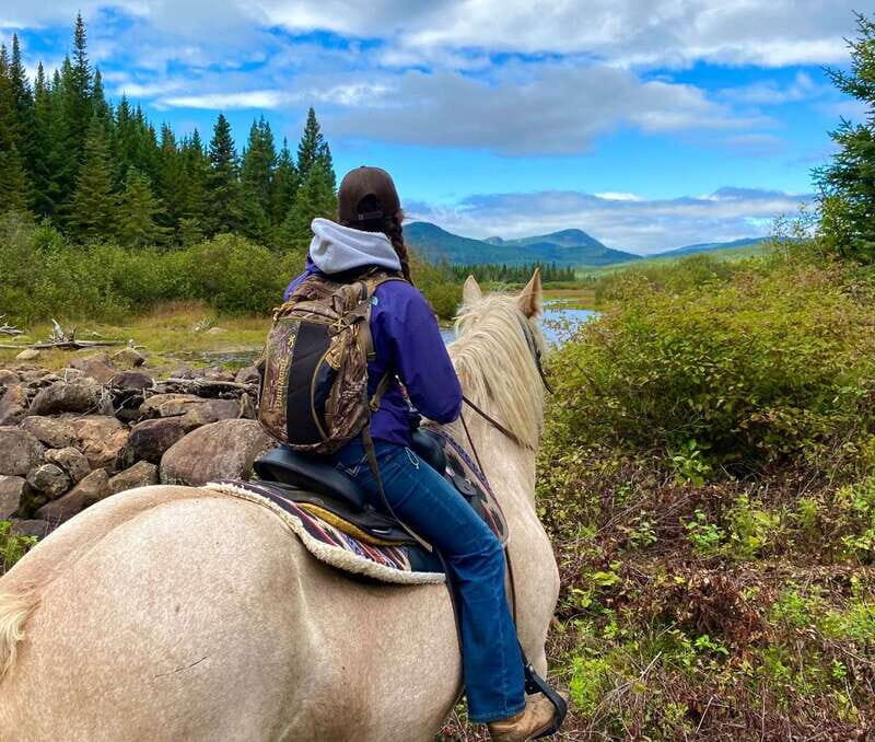 Romantic horseback riding at sunset : La Crépuscule - Why This Experience Is Worth Considering