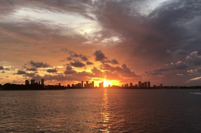 Round Trip Motorcoach Transfer to Key West from Miami - What Does the Price Cover and Why Is It Worth It?