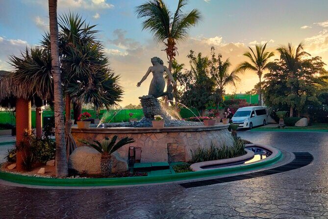 Round Trip Private Trip Los Cabos Airport to Cabo San Lucas - The Vehicle and Comfort Features