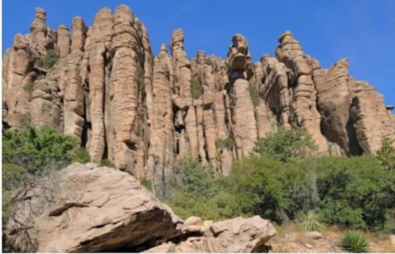 S. AZ : Apache Dawn Tour with Narration and Audio - Who Should Consider This Tour?
