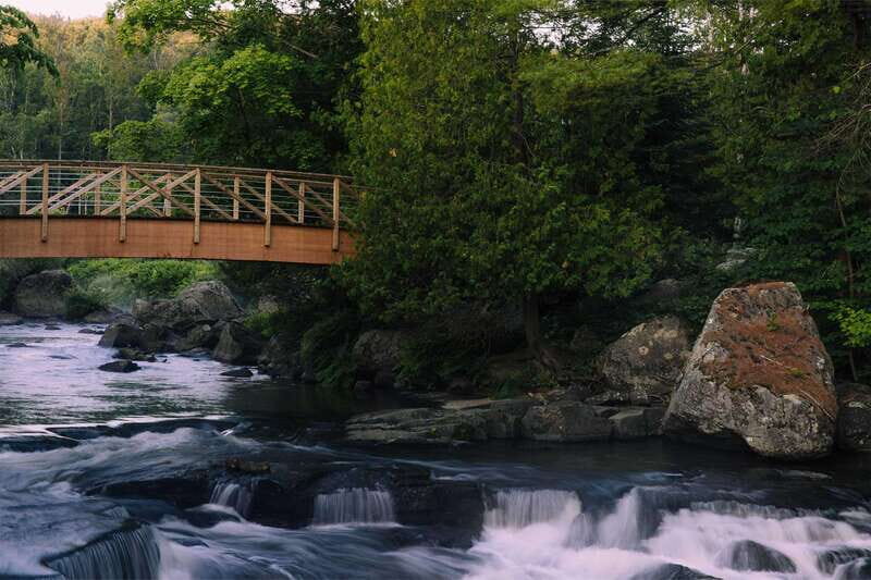 Saint-Sauveur: relaxation session in a Nordic thermal spa - Who Should Consider Visiting?