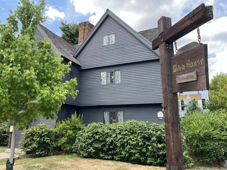 Salem Witch Tour from Boston by Train - Museum Choices: Education and Reflection