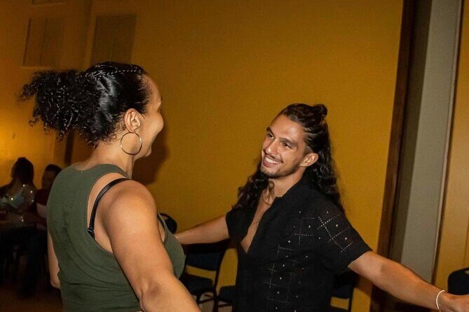 Salsa and Bachata Class and Night Out in Mexico City - What You Can Expect: A Playful, Authentic Night in Mexico City