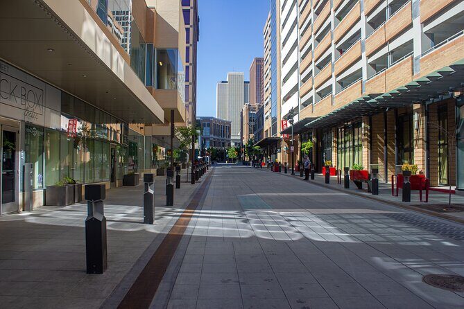 Salt Lake City Food and Drink Walking Tour - The Guide and Group Size