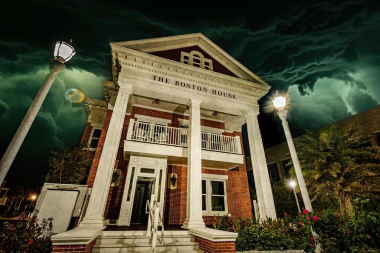 Salt, Sorrow, & Shadow: Fort Pierce Ghost Tour - The Experience Itself: Atmosphere and Practicalities