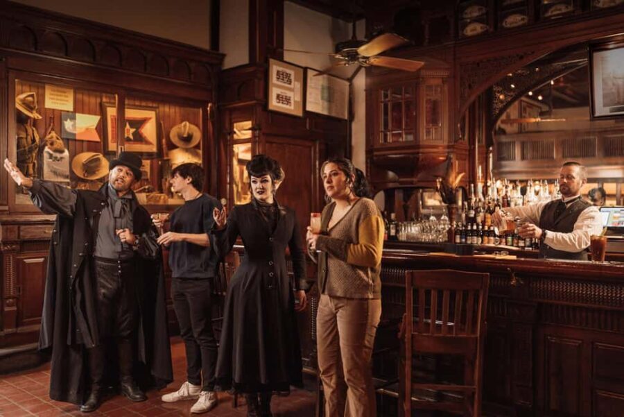 San Antonio: Ghost Bus Haunted Pub Crawl