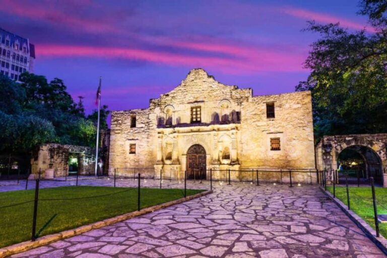 San Antonio Night Walking Tour with Tower of Americas - What’s Good and What’s Not
