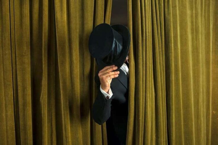 San Antonio: The Magic Saloon Magic Show Ticket - Key Points