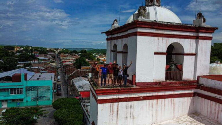 San Cristóbal: Las Nubes Waterfalls Day Trip with Entry - Who Should Consider This Tour?