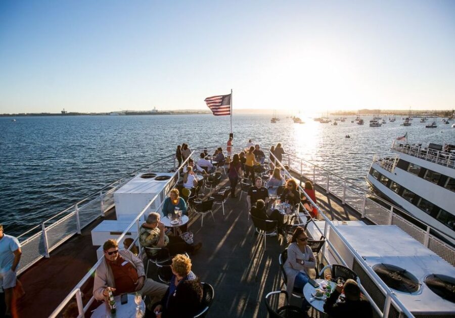 San Diego: New Year's Eve Gourmet Brunch or Dinner Cruise - Who Should Consider This Cruise?