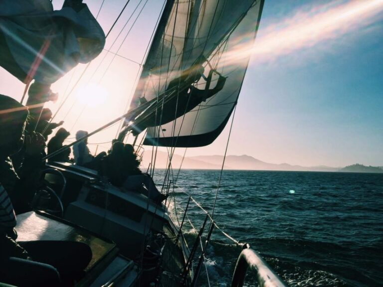 San Francisco: Bay Sailing Tour with Drinks - The Landmarks and Photo Opportunities