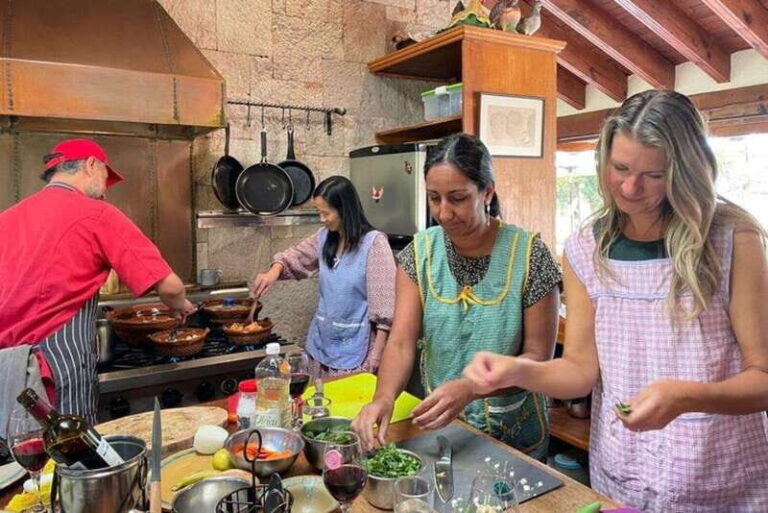 San Miguel de Allende: Mexican Cooking Class | Mole & Salsas - Who will love this experience?