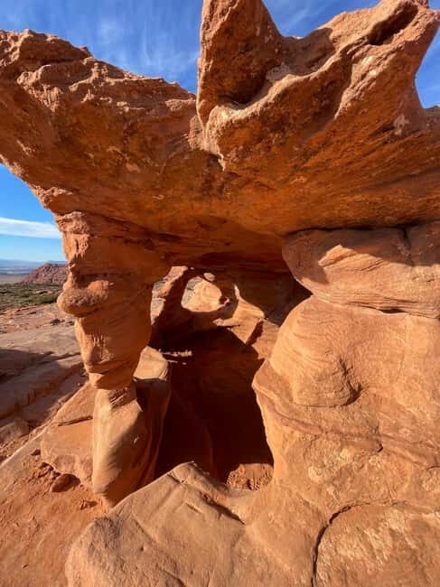 Sand Hollow: Hummer Tour with Rock Crawling & Sand Dunes - What to Expect During the Tour
