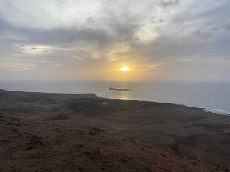 Santa Maria: Guided Coastal Hike & Monte Leão Sunset - Detailed Breakdown of the Itinerary