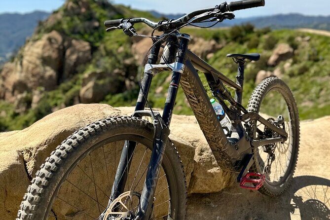 Santa Monica - Hidden Caves Electric MTB - (BEGINNER) - The Bikes and Equipment