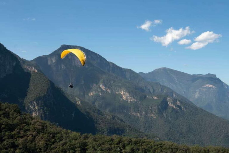 Santiago,NL: Sierra de Santiago Paragliding - The Value of the Experience
