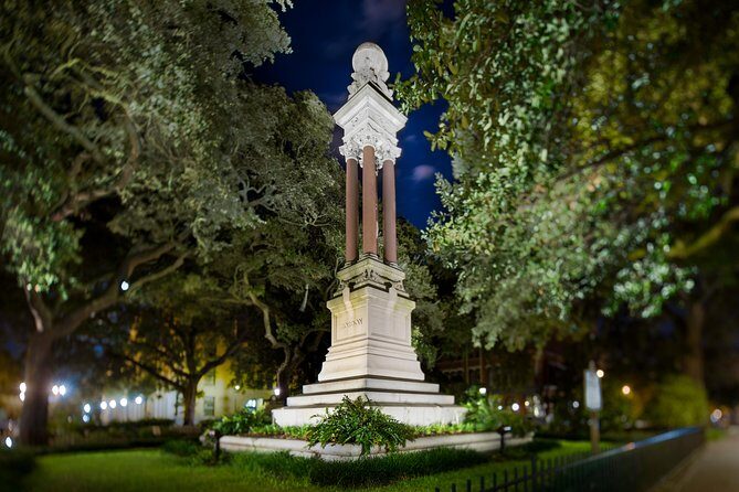 Savannah America's Most Haunted City® Walking Ghost Tour - Guides and Atmosphere: The Heart of the Experience