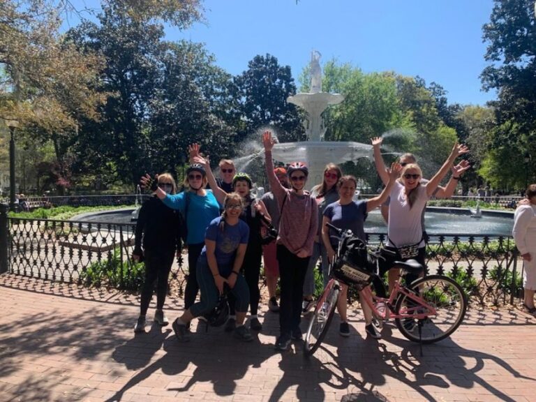 Savannah: Historic District Guided Bike Tour - What to Expect During the Ride