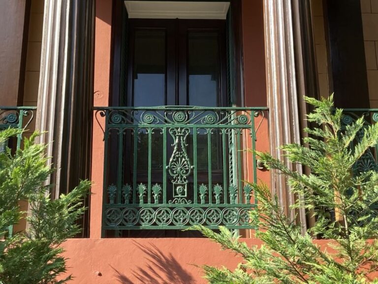 Savannah: Historic District Overview on Foot - What’s Included and What’s Not