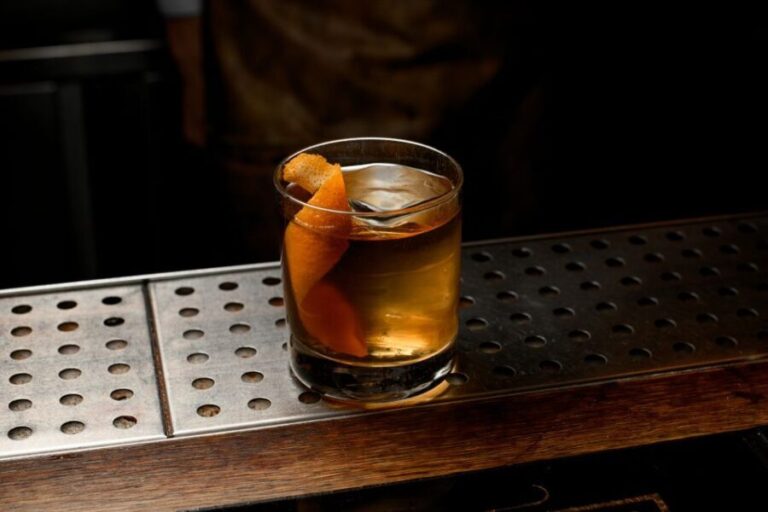 Savannah: True Crime Pub Crawl - What You’ll Experience