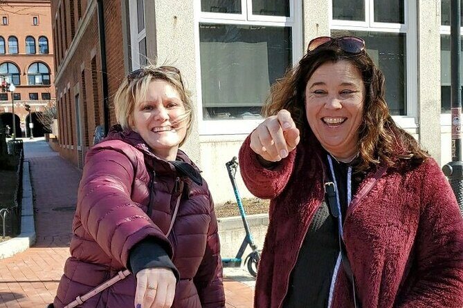 Scavenger Hunt Adventure in Spokane by Wacky Walks - How the Experience Works