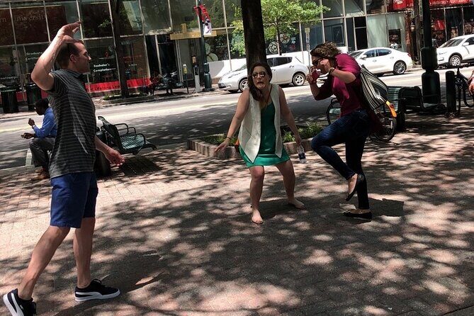 Scavenger Hunt in Philadelphia by Wacky Walks - Authenticity and Guide Support