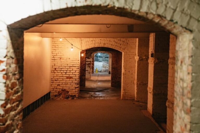 Seattle: Guided Underground Walking Tour - Exploring Seattle’s Underground: What to Expect