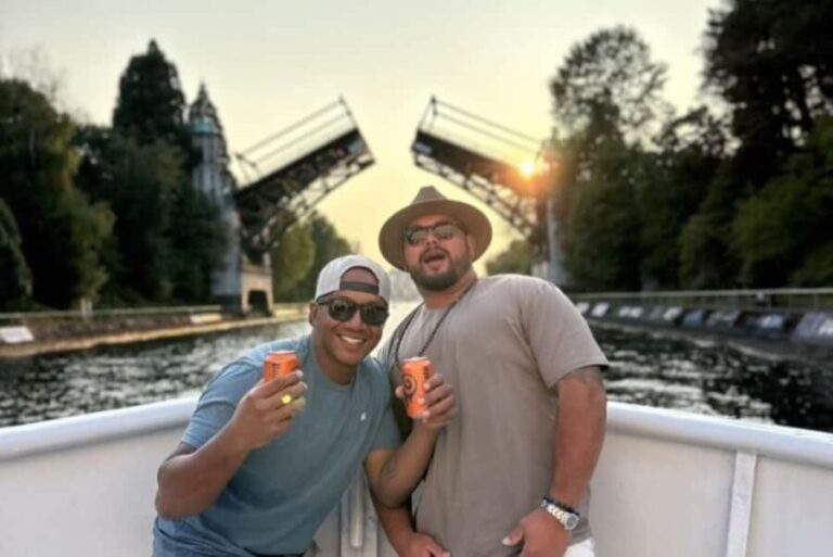 Seattle: Lake Union Happy Hour Cruise - An In-Depth Look at the Experience