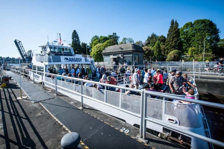 Seattle: Locks Cruise with Local Guide - An In-Depth Look at the Cruise