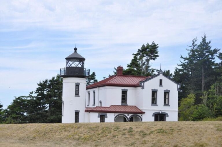 Seattle: Private Whidbey Island & Deception Pass Tour - What to Expect: The Experience in Detail