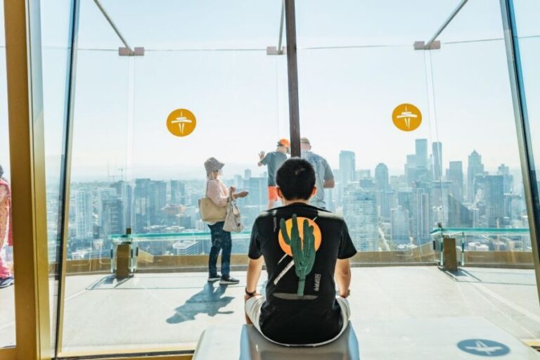 Seattle: Space Needle & Chihuly Garden and Glass Ticket - The Experience: Weighing the Pros and Cons