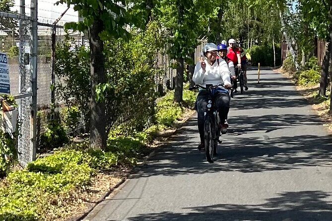 Seattle's Electric City Bike Tour - Who Is This Tour Best For?