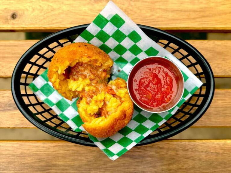 Secret Food Tours: Montreal - Jean-Talon & Little Italy - Transition to Little Italy: Stories and Family Recipes