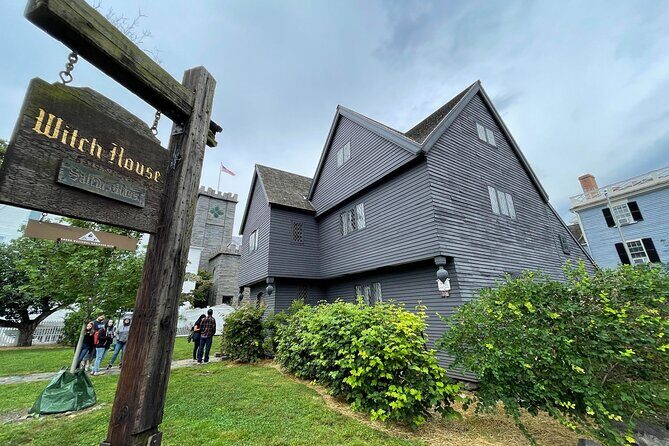 Secrets of Salem Hidden Dark History Tour - The Experience, Guides, and Value
