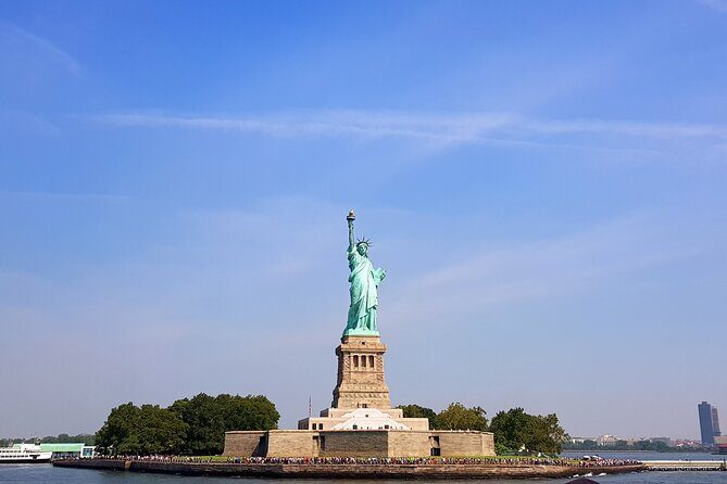 Secrets of the Statue of Liberty and Ellis Island Guided Tour - What You Can Expect From the Experience