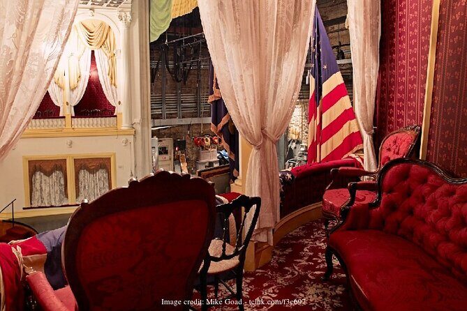 Secrets & Scandals: Washington DC Private Half-Day Walking Tour - Authentic Insights from Travelers