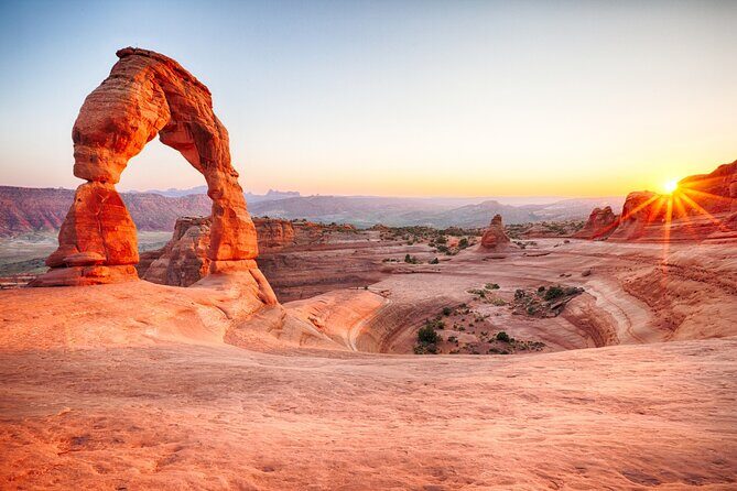 Self Guided Audio Walking Tour of Arches Delicate Arch - What the Reviews Say (and What They Reveal)