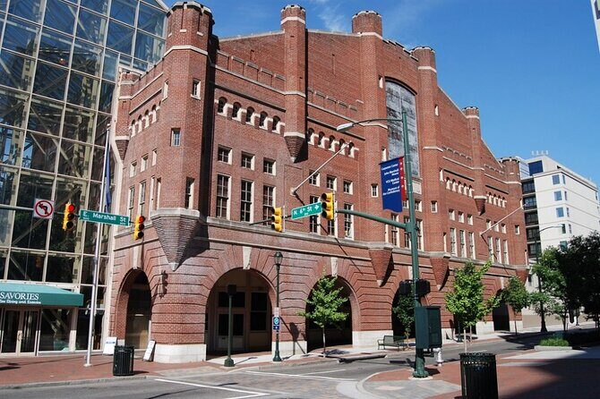 Self Guided Richmond Scavenger Hunt: City Center Spectacles - The Sum Up