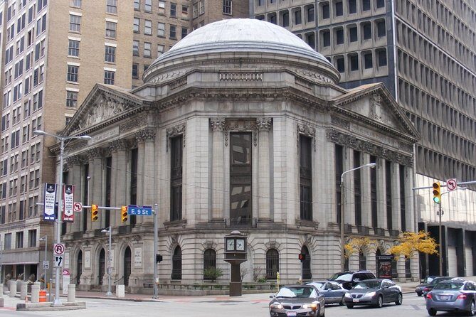 Self-Guided Scavenger Hunt: Cleveland A Ball Round The Mall - What to Expect: Pros and Cons