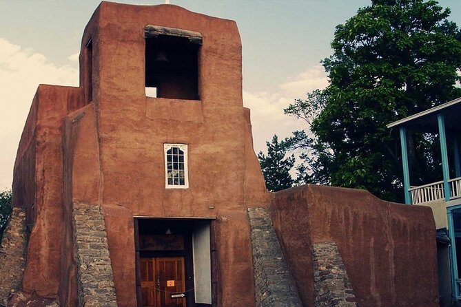 Self-Guided Scavenger Hunt: The Oldest Capital Comes Alive - What to Expect During the Hunt