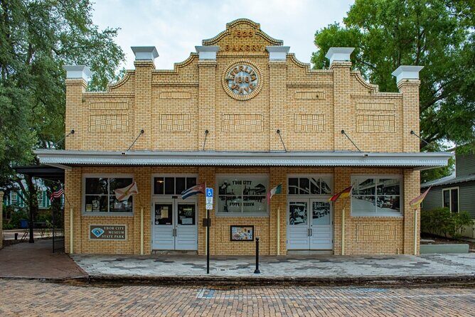 Self-Guided Scavenger Hunt: Ybor City Wild Goose Chase - The Landmarks and Challenges