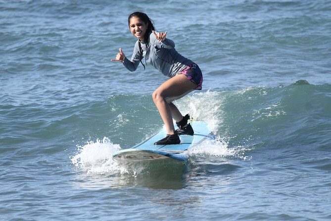 Semi-Private Surf Lesson - 3 Students 1 Instructor - The Review from Travelers