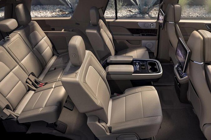 Service DE Limousine DE Luxe with Private Driver - Who Would Benefit Most?