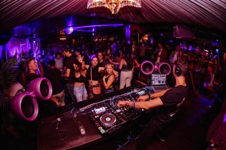 SF Pub Crawl and Clubbing Experience - The Sum Up: Is It Worth It?
