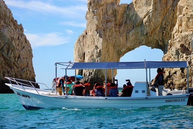 Shared Experience Glass Bottom Boat to the Arch in Cabo San Lucas - Who Should Consider This Tour?