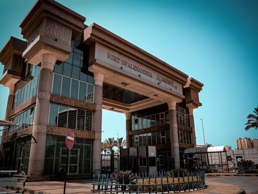 Sharm El Sheikh: Cleopatra Bath with Deluxe Spa Treatments - What to Expect During Your Visit